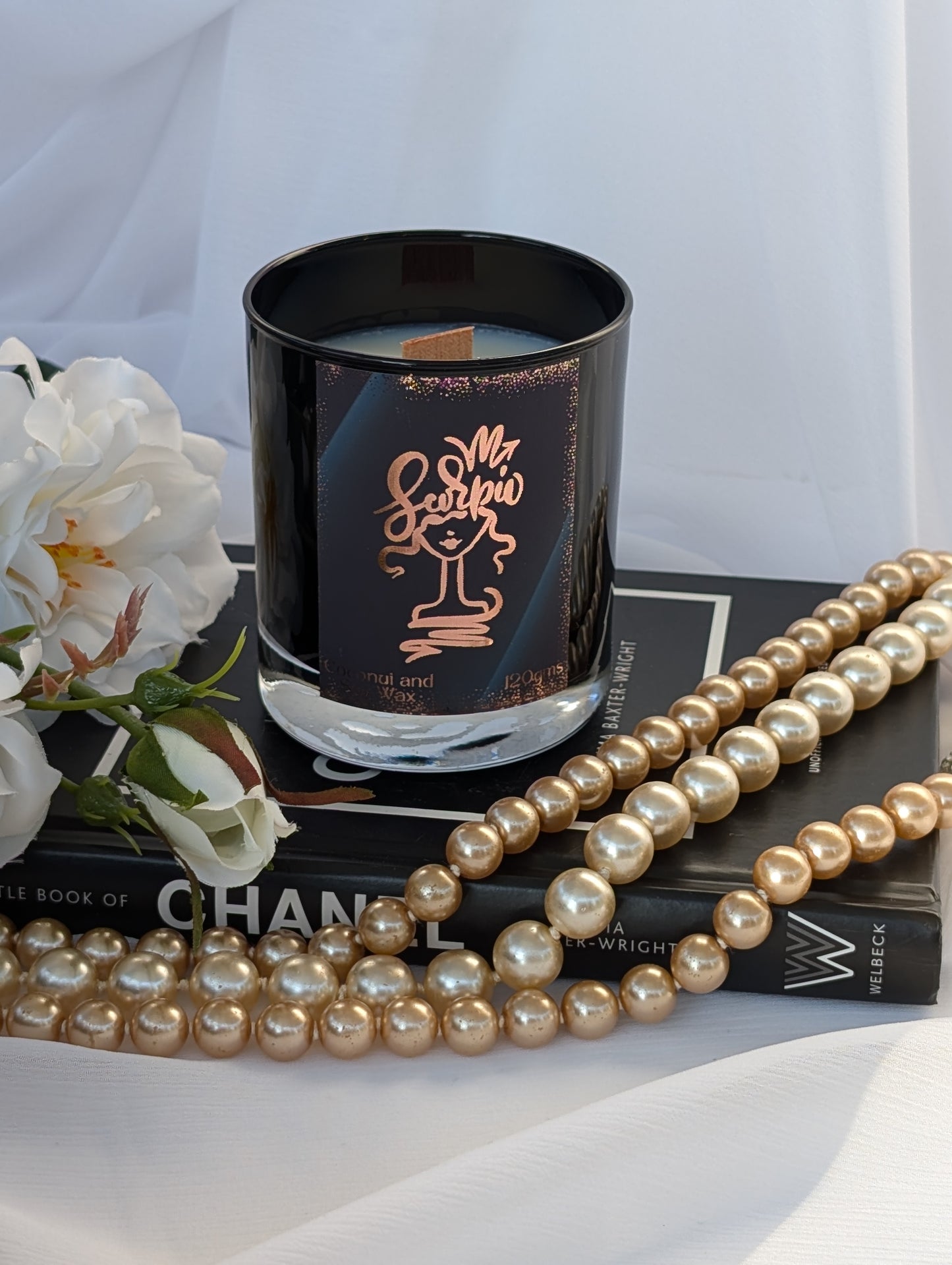 Black and Gold Scorpio Candle - wood wick top view