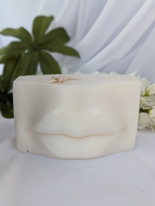 Pillar Candle in the shape of Lips 