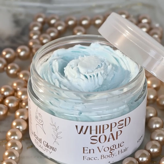 Video showing usage of En Vogue whipped soap by Hazel Glow